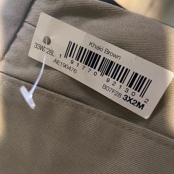NWT Amazon Essentials Men's Khaki Chinos - Picture 5 of 5